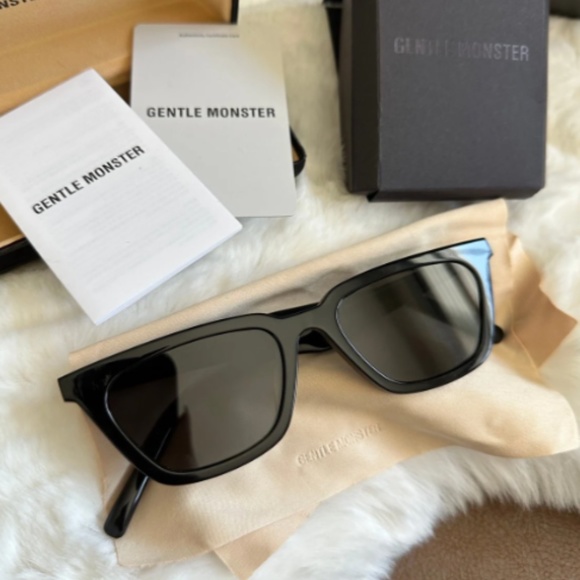 gentle monster glasses main image 5